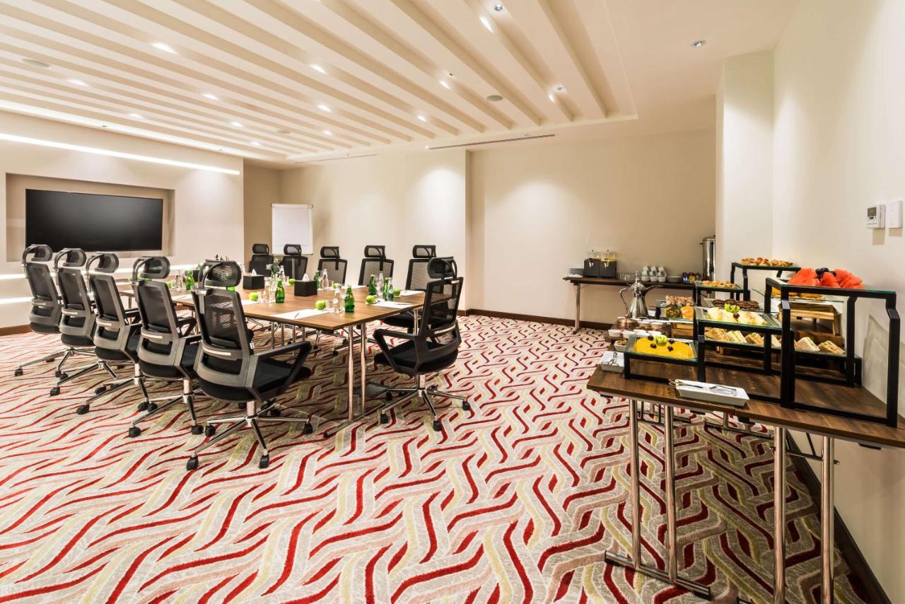 Best Western Plus Al Qurayyat City Center Kültér fotó