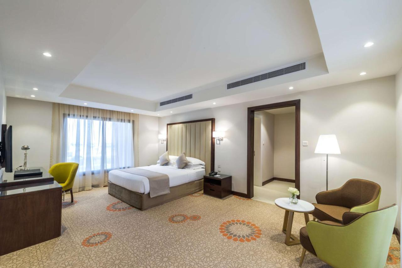 Best Western Plus Al Qurayyat City Center Kültér fotó