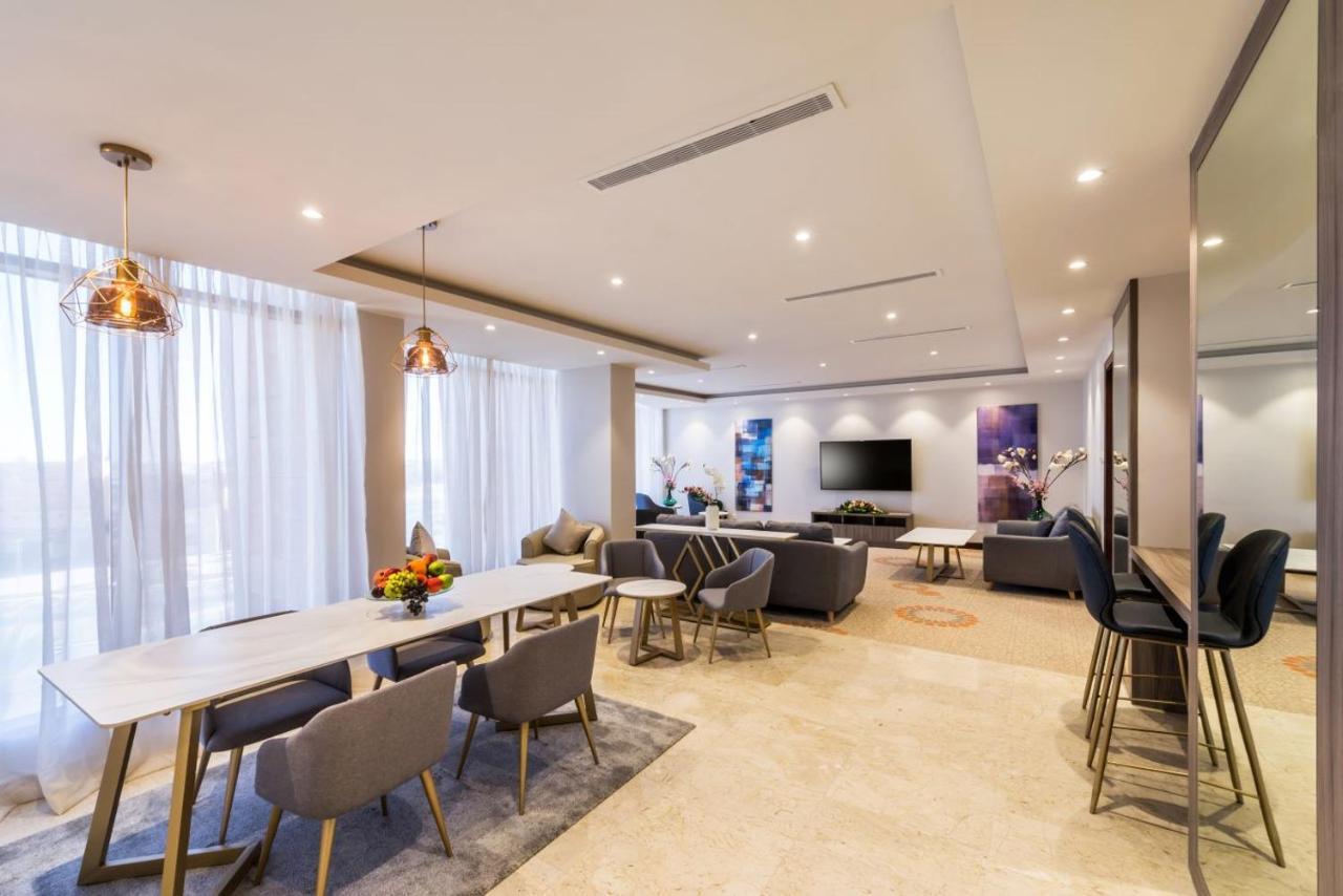 Best Western Plus Al Qurayyat City Center Kültér fotó