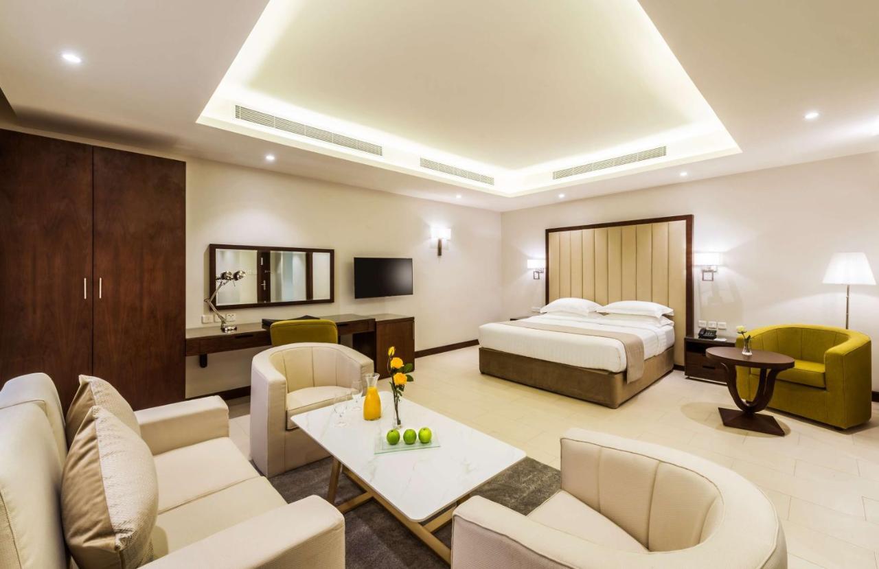 Best Western Plus Al Qurayyat City Center Kültér fotó